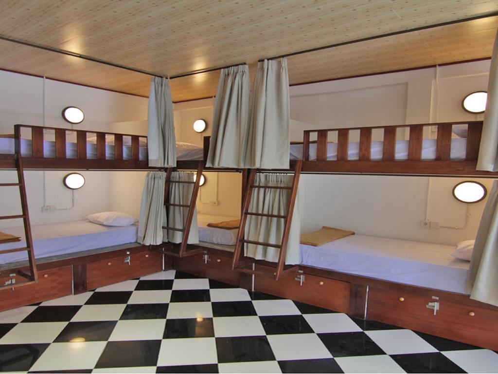 Kayun Hostel Downtown Kuta Lombok Zimmer foto