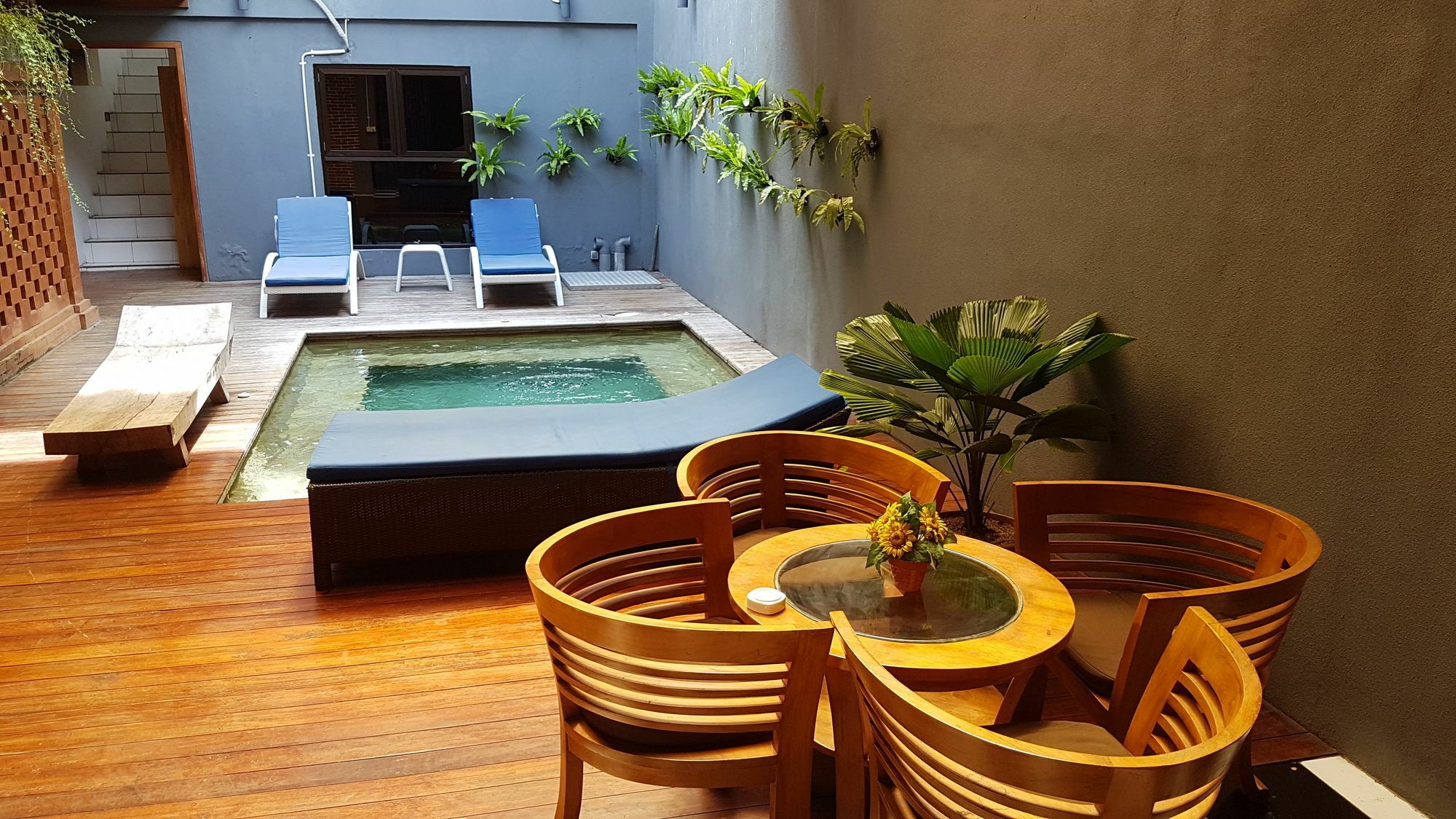 Kayun Hostel Downtown Kuta Lombok Exterior foto